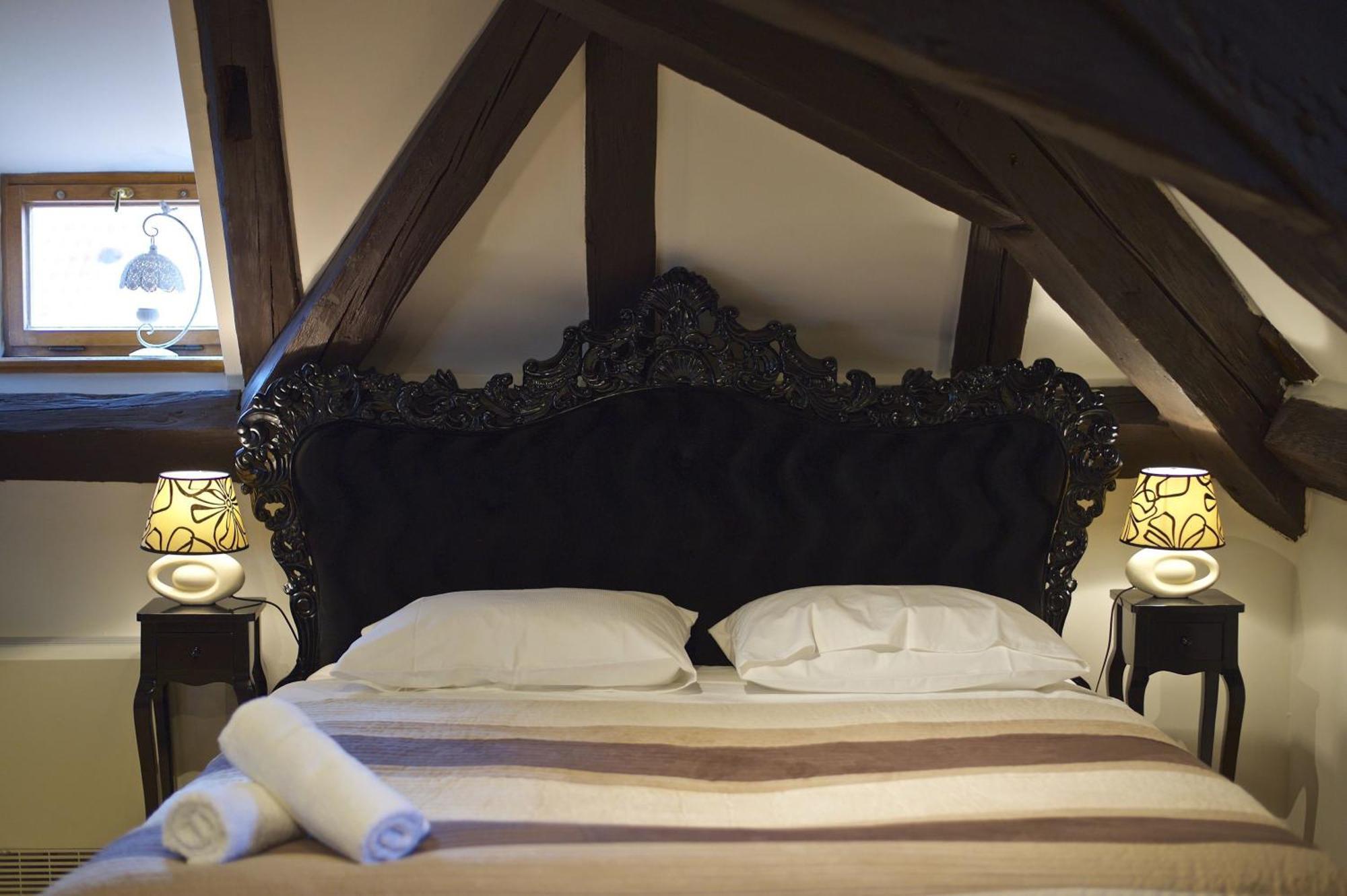 Old Town Boutique Apartments Prága Szoba fotó